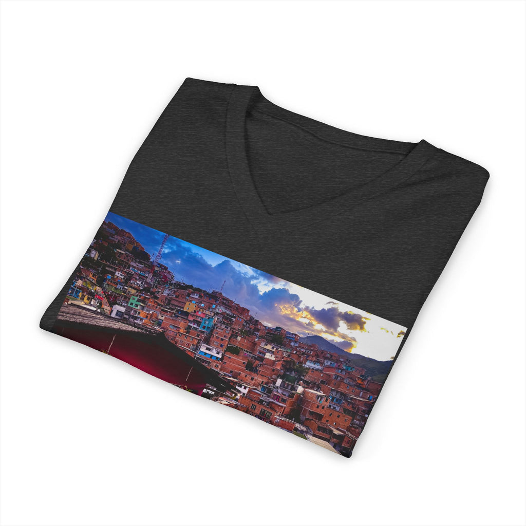 Colombian lady in Medellín - V-Neck